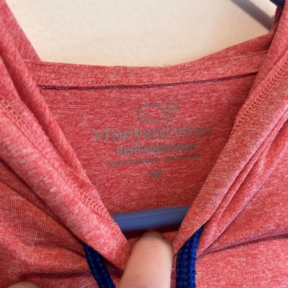 MENS MEDIUM VINEYARD VINES PERFORMANCE HOODIE - Picture 5 of 7